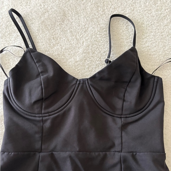 Elegant Black Women's Sleeveless Dress Size Small - Picture 4 of 12